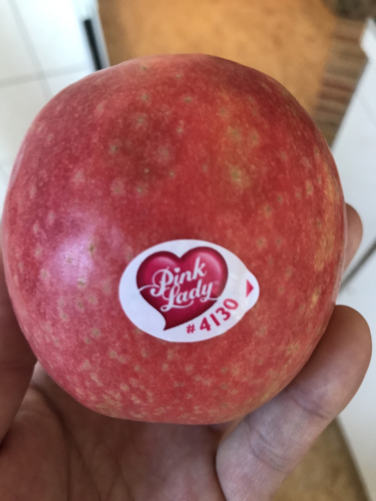 ピンクレディー りんごを食べてみた りんごの豆知識 長野県小布施町 産地直送のりんご通販ショップ Su Eat Farm Apple スイートファーム アップル